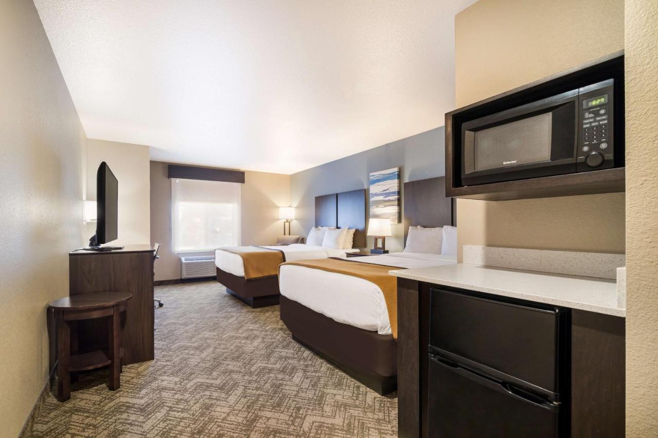 Hotel Western Golden Spike & 3*